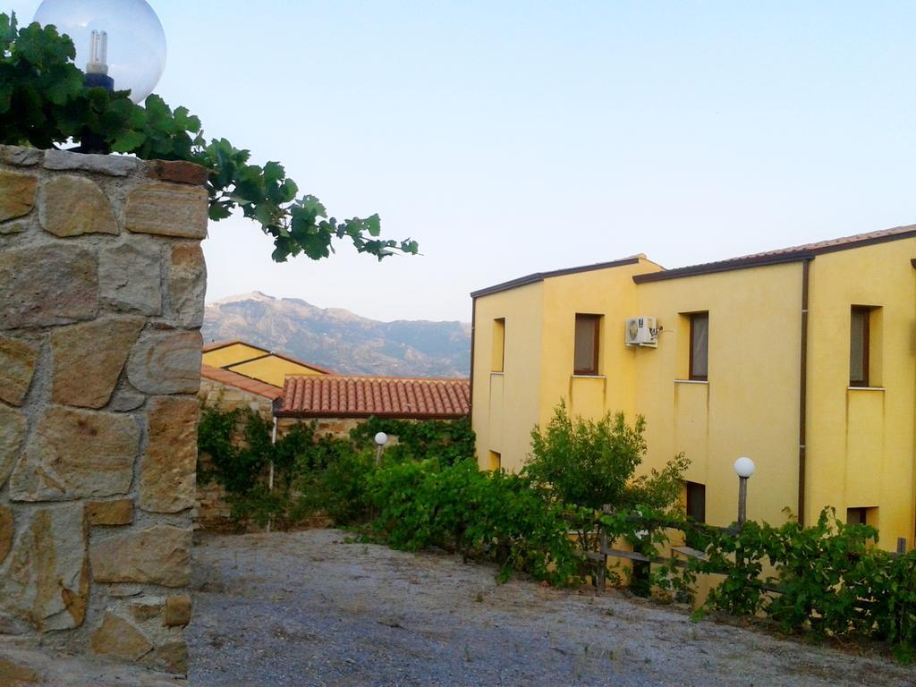 Villaggio Dei Balocchi 卡斯特布奥诺 外观 照片